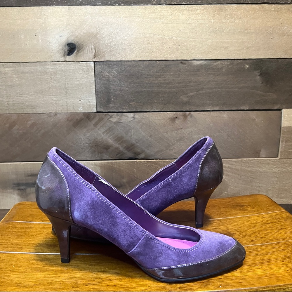 Isaac Mizrahi Two-Toned Purple Heels (Women’s, Size 9)